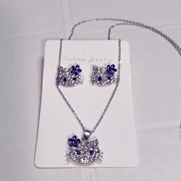 NWT Hello Kitty Necklace and Earrings Set. Perfect gift for Easter. - Picture 2 of 10